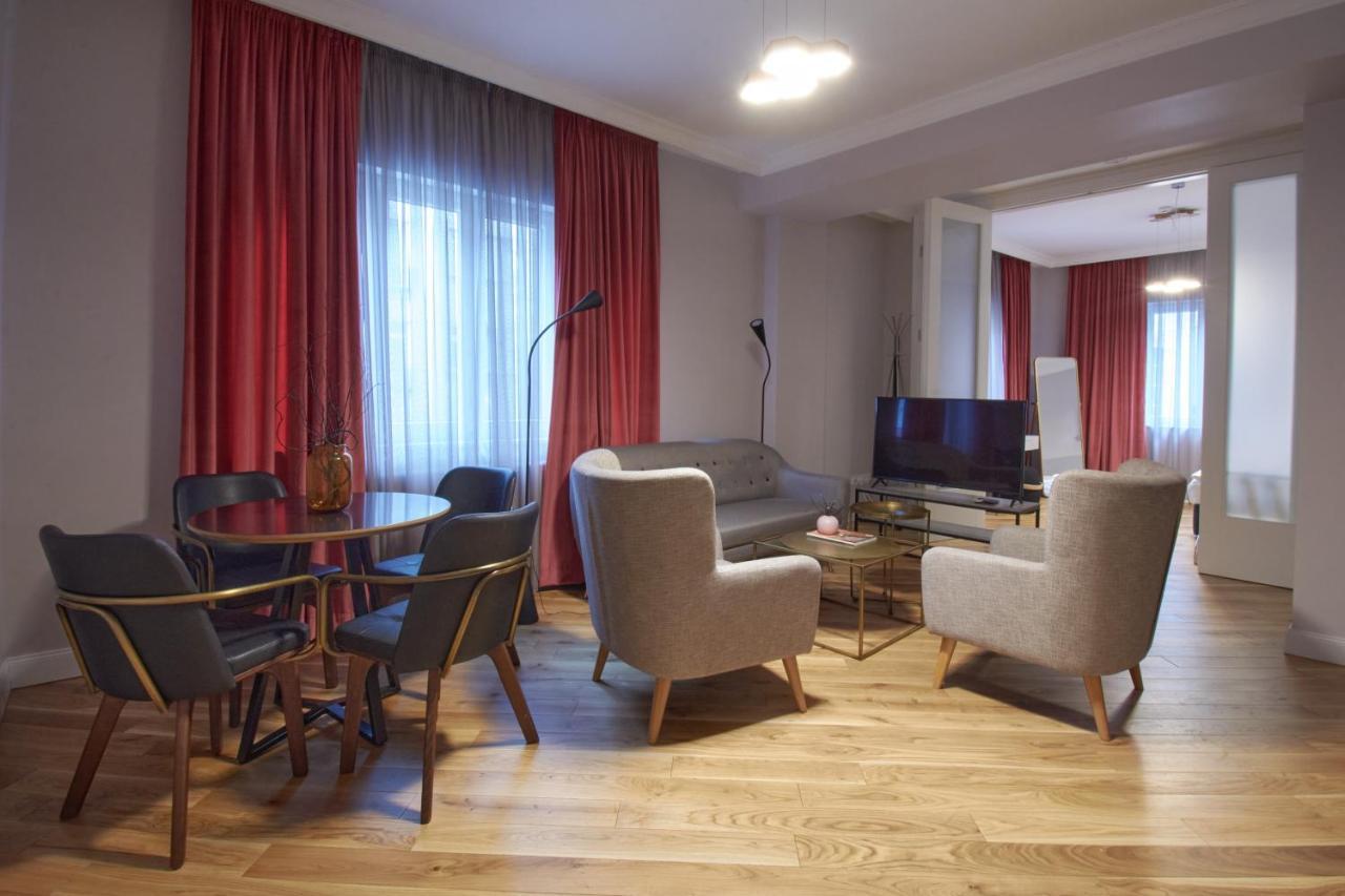 The Embassy Suites Sofia Ngoại thất bức ảnh